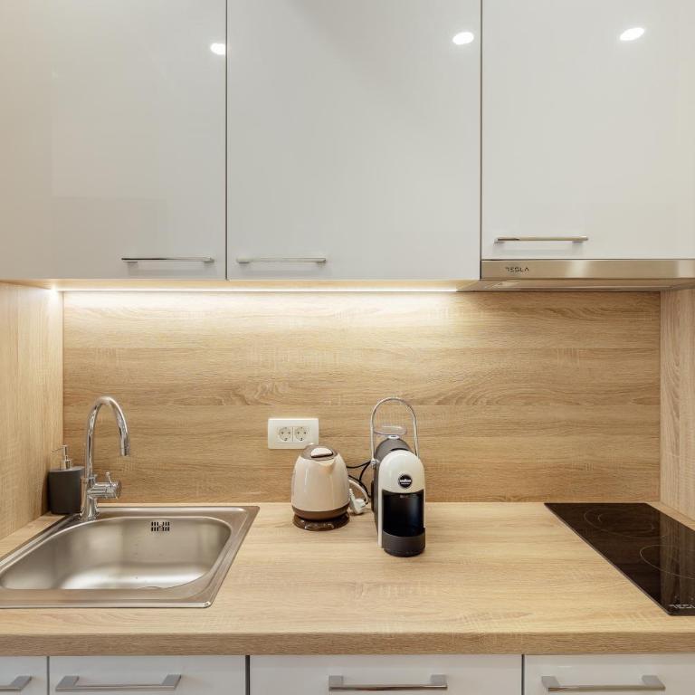 Apartmani Vasiljević - Studio Apartment with Sea View - 5