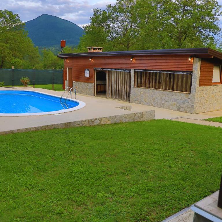 Villa Lena - Three-Bedroom Villa - 90