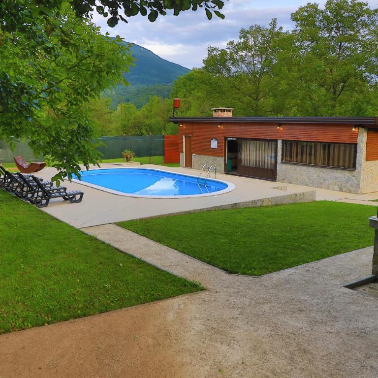 Villa Lena - Three-Bedroom Villa - 14