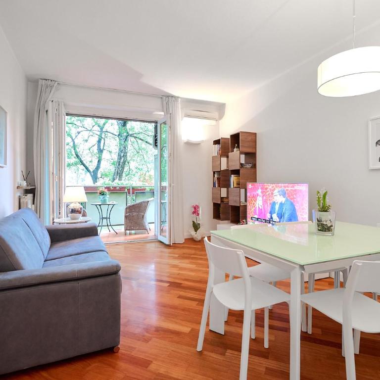 MiCo GARDEN VIEW CITYLIFE EXECUTIVE APARTMENT - Two-Bedroom Apartment - 1
