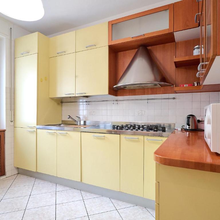 MiCo GARDEN VIEW CITYLIFE EXECUTIVE APARTMENT - Two-Bedroom Apartment - 9