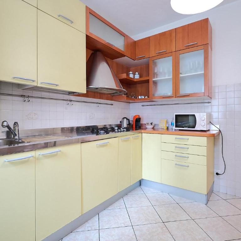 MiCo GARDEN VIEW CITYLIFE EXECUTIVE APARTMENT - Two-Bedroom Apartment - 10