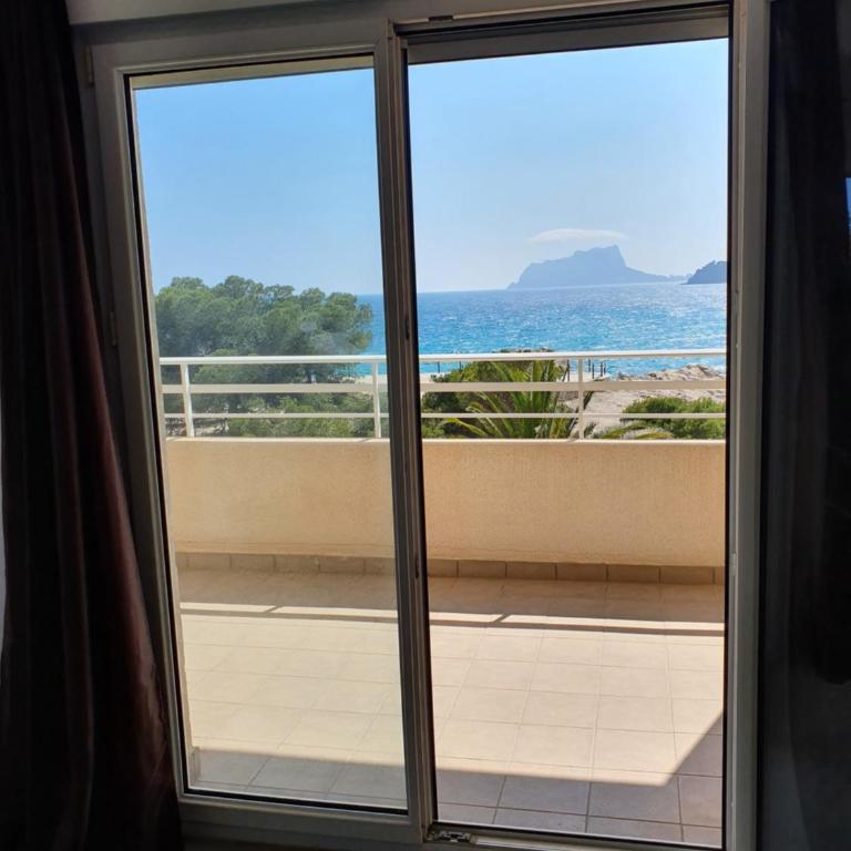 Moraira Beach 2 - Three-Bedroom Apartment - 2