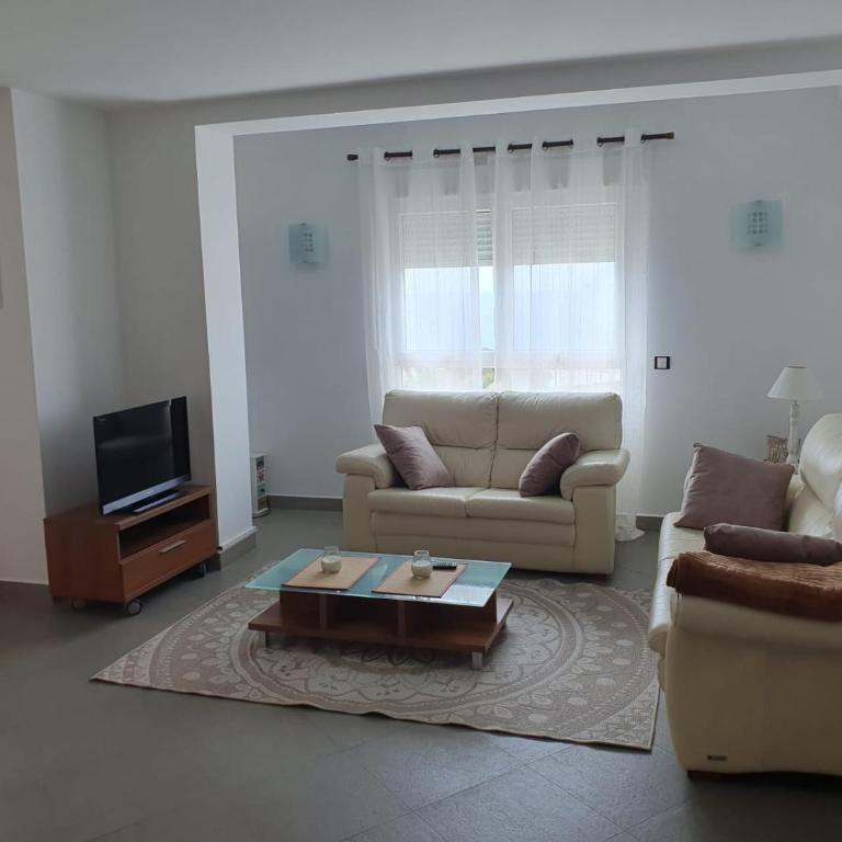 Moraira Beach 2 - Three-Bedroom Apartment - 4