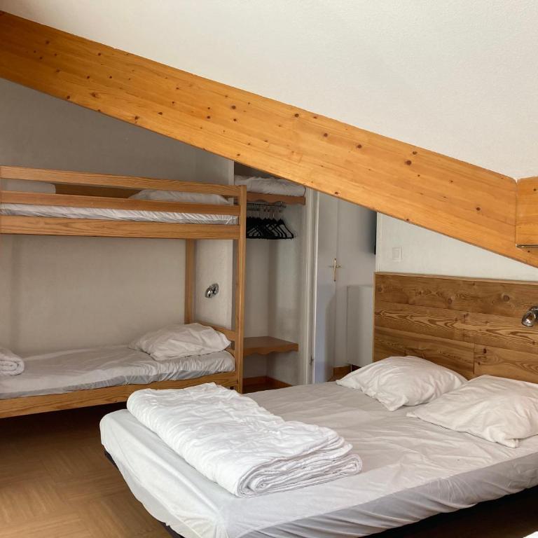 Appartement Duplex Les Orres 1800 pour 8 personnes aux pieds des pistes avec ménage et une place de parking inclus - Appartamento su 2 Livelli - 10