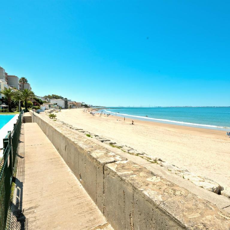 On Beach Deluxe Apartment with Pools and own Garden - Apartamento con vistas al mar - 2