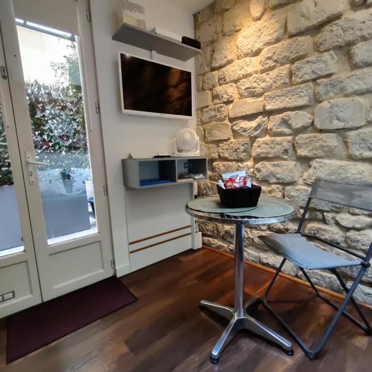 Romantic Tiny House inside Montmartre - Maisonette - 5