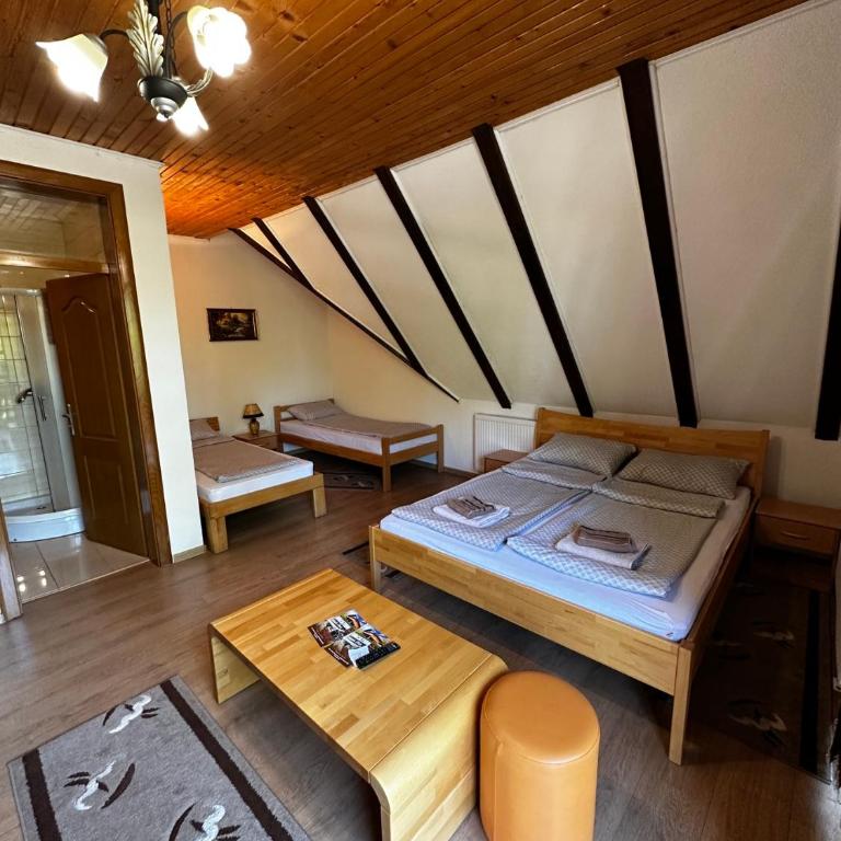 Prenoćište/Restoran Lovac - Budget Double or Twin Room - 2