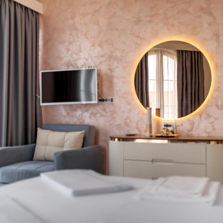 Baba's Hotel & Spa - Dvokrevetna Soba sa Bračnim Krevetom sa Balkonom i Pogledom na More - 5