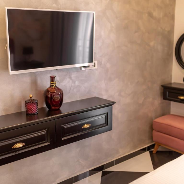 Baba's Hotel & Spa - Dvokrevetna Soba sa Bračnim Krevetom i Pogledom na More - 1