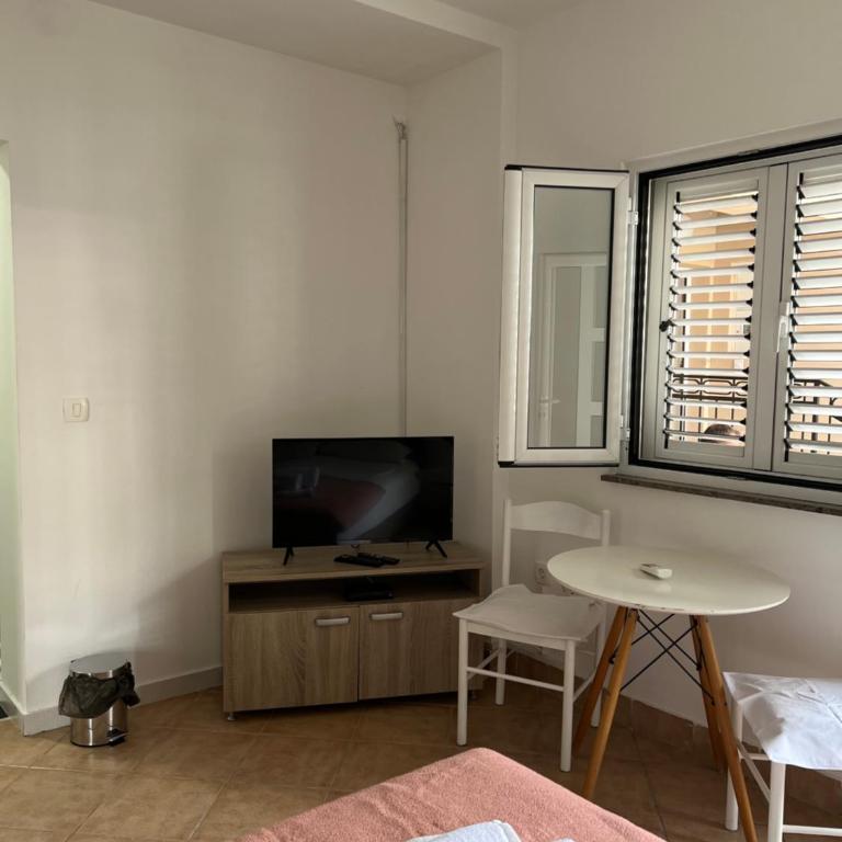 Ksenia Guesthouse Apartments and Studios - Apartman sa 1 Spavaćom Sobom - 11