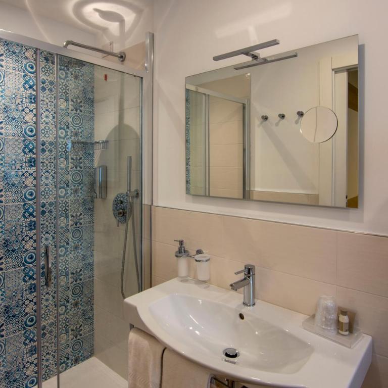 Almalux Jesolo Wellness & Spa 3 stelle superior - Camera Tripla Comfort - 3