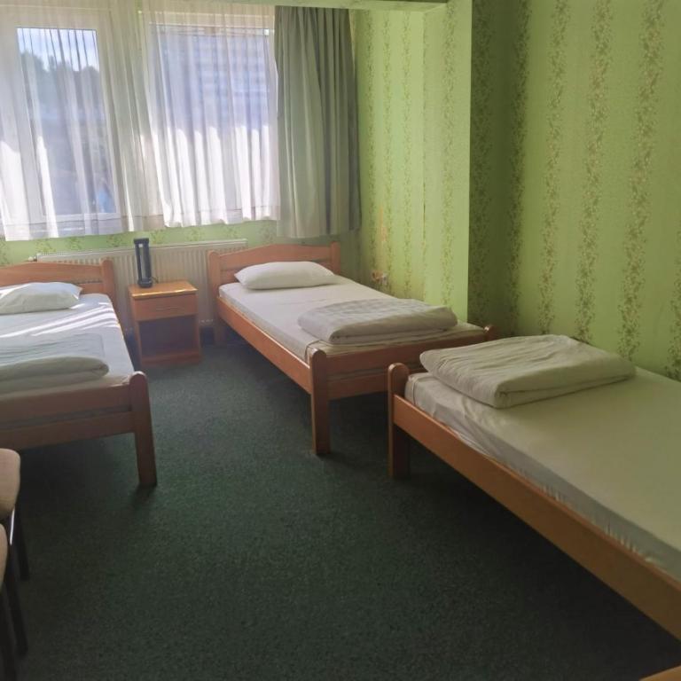 Hotel Slodes - Trokrevetna Soba - 3