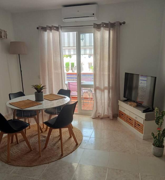 Appartement cosy avec piscine - Two-Bedroom Apartment - 10