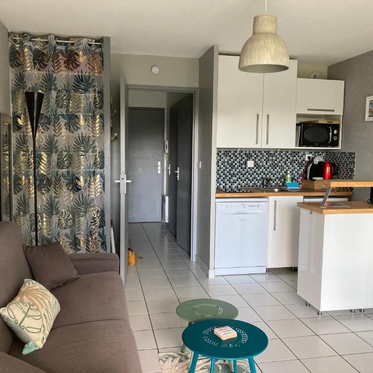 Studio à 300m de la plage, parc, piscine, terrasse - Quadruple Room - 5