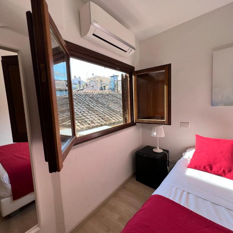 Minerva Monks Inn - Small Double or Twin Room - 2