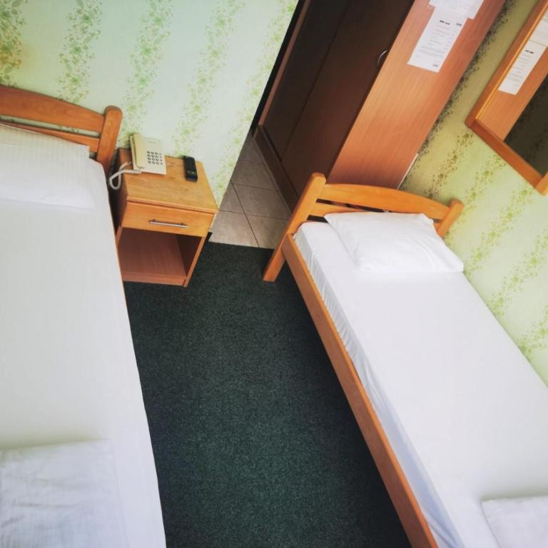 Hotel Slodes - Dvokrevetna Soba sa Zasebnim Krevetima - 8