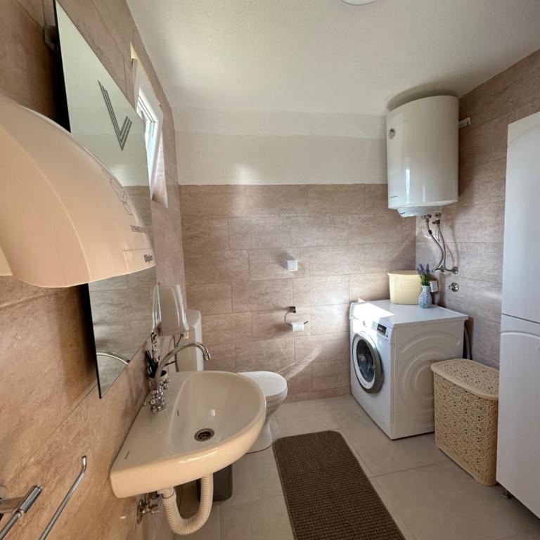 Apartman Djina Zabljak - Two-Bedroom House - 26