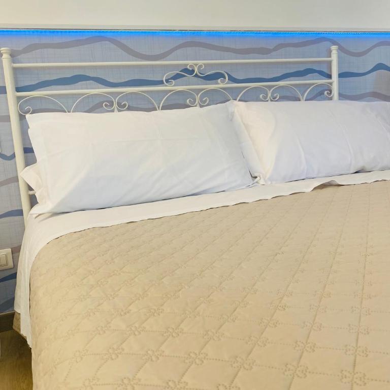 Borgo Incoronata B&B - Camera Tripla Deluxe - 1