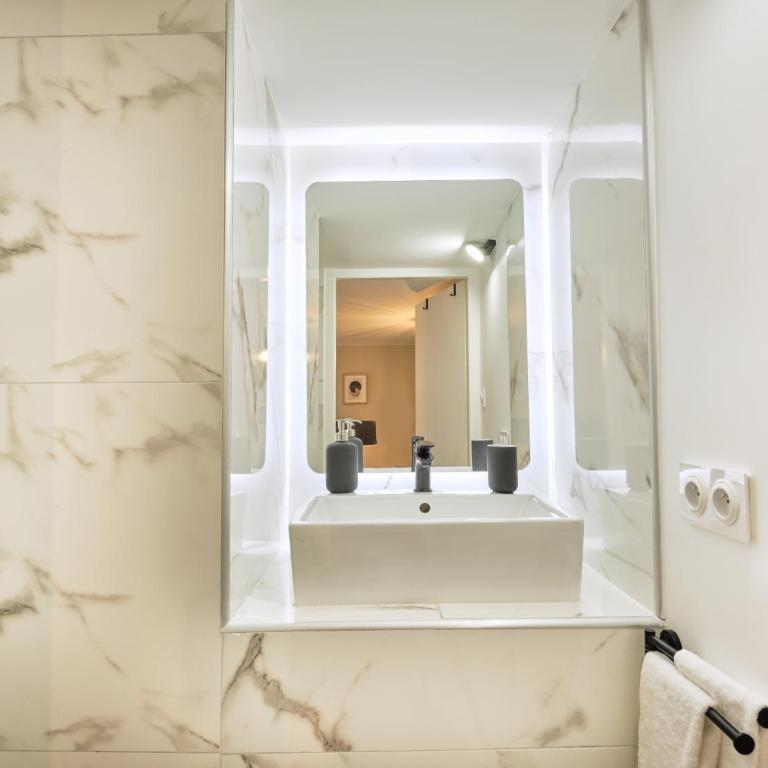 Très élégant duplex, proche Gare - Appartement 1 Chambre - 17