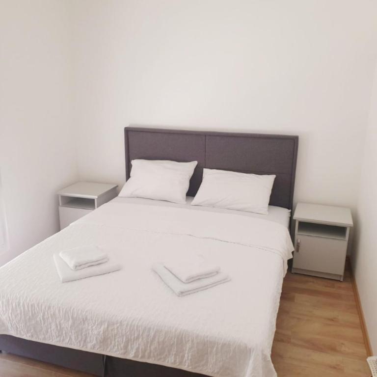 Apartments Kudra with parking - One Bedroom Apartment - 5