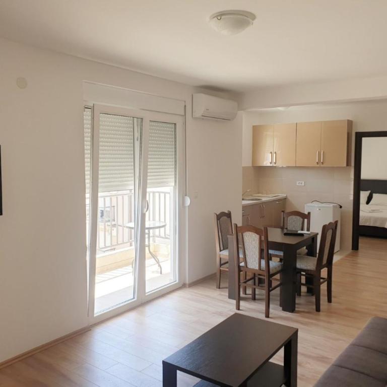 Apartments Kudra with parking - One Bedroom Apartment - 1