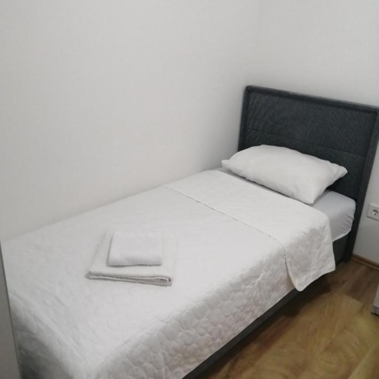 Apartments Kudra with parking - Three Bedroom Apartment - 2