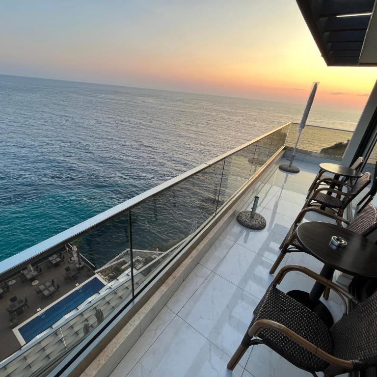 Apart Lux Beciragic - Deluxe Suite with Sea View - 2