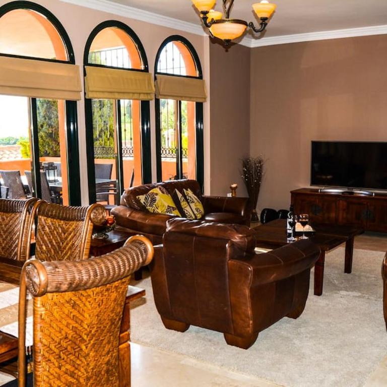 Malaga Marbella Elviria Apartment Golf - Three-Bedroom Apartment - 11
