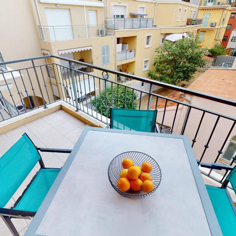 Charmant 2P à Menton, centre, climatisé, terrasse et parking - FR-1-196-336 - Appartement - 1