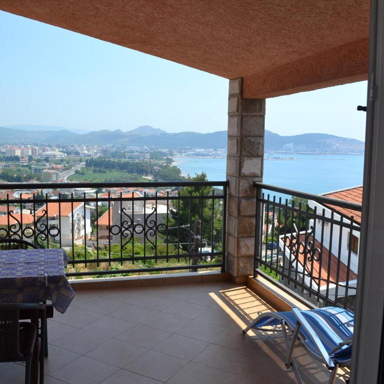 Apartments Milosevic - Apartment with Sea View - 14