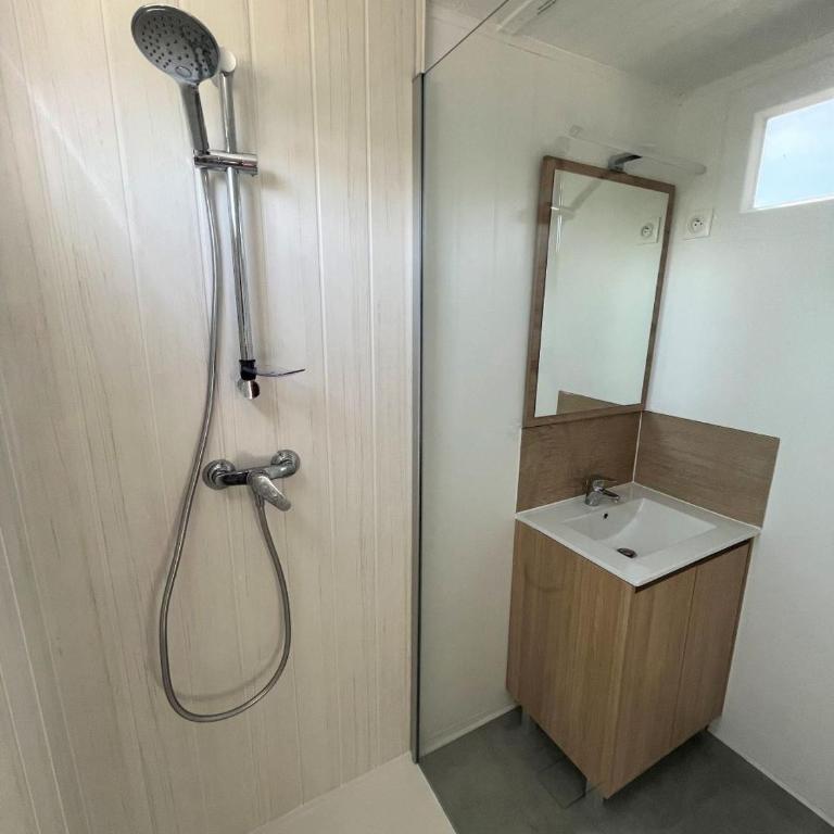 Camping La Clape Village - Chalet Supérieur - 22