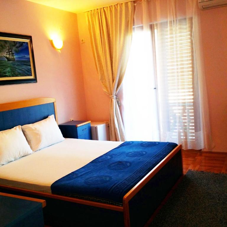 Apartments Miković - Dvokrevetna Soba sa Bračnim Krevetom - 4