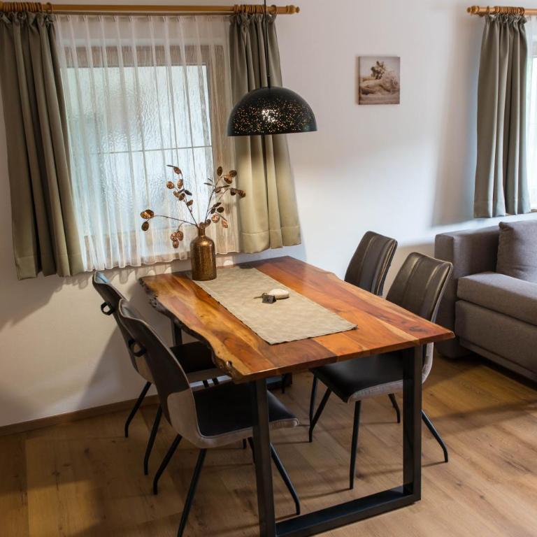 Appartements Gadenstätter - Apartment mit Balkon - 3