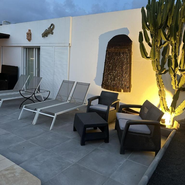 Villa Patos - Three-Bedroom Villa - 17