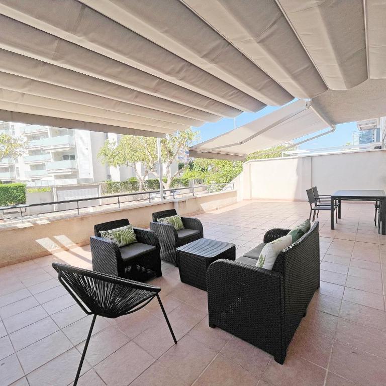 Global Vacacional, Apartamento con gran terraza en Canet - Apartamento - Planta baja - 15