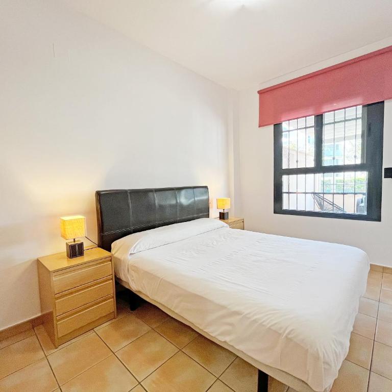Global Vacacional, Apartamento con gran terraza en Canet - Apartamento - Planta baja - 19