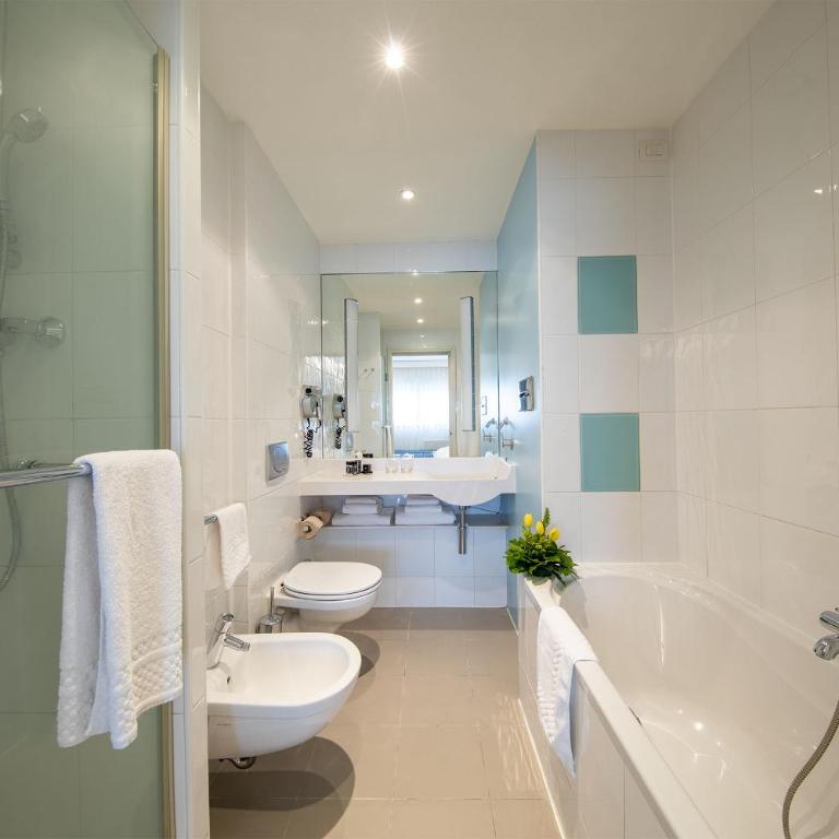 The Sydney Hotel - Camera Comfort Doppia con Letti Singoli - 2