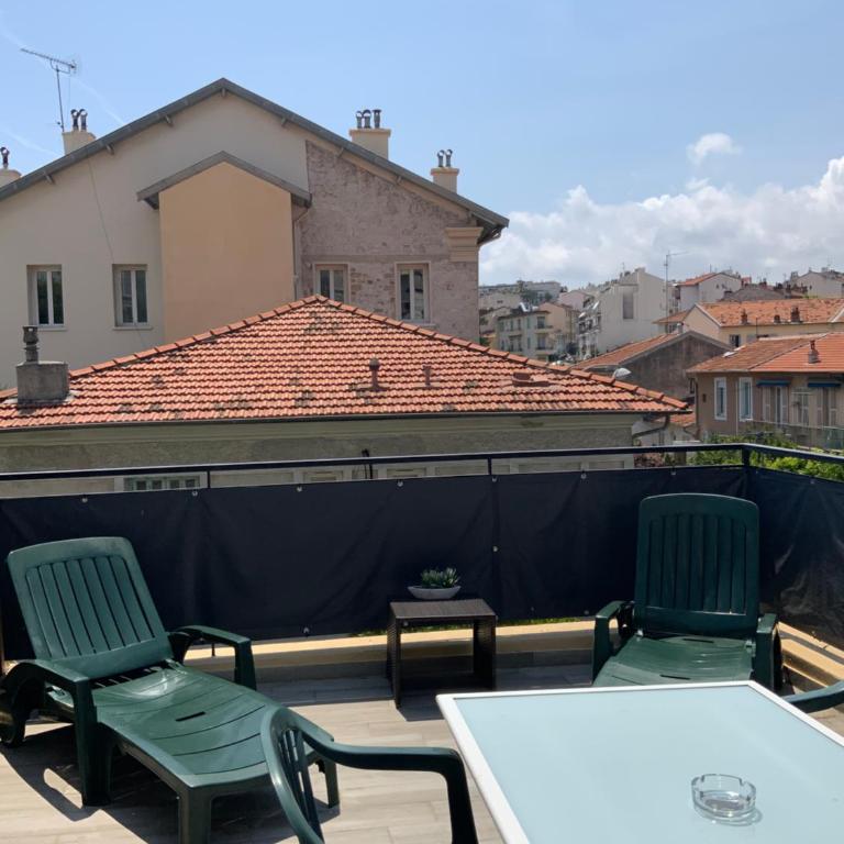Sunny studio - Magnan, Tramway-Proche aéroport - Appartement 1 Chambre - 10
