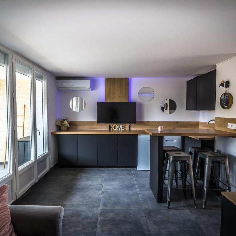 Cap d'Agde Suit'Appart T1 Pinède 26 m2 balcon 10 m2 - One-Bedroom Apartment - 10
