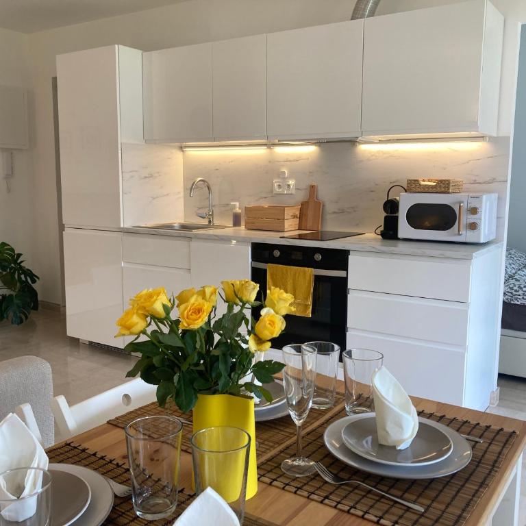 Cozy 1 bedroom apartment Antibes Juan-les-Pins - walk to beaches, restaurants, old town - Appartement 1 Chambre - 7