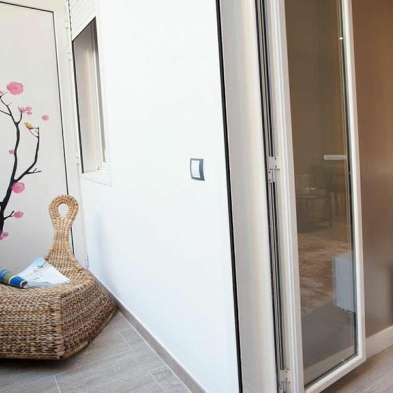 Bed&BCN Enamorats - One-Bedroom Apartment - 1