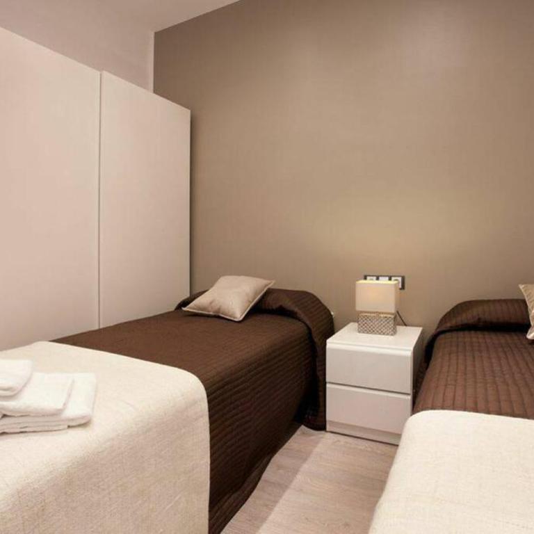 Bed&BCN Enamorats - One-Bedroom Apartment - 6