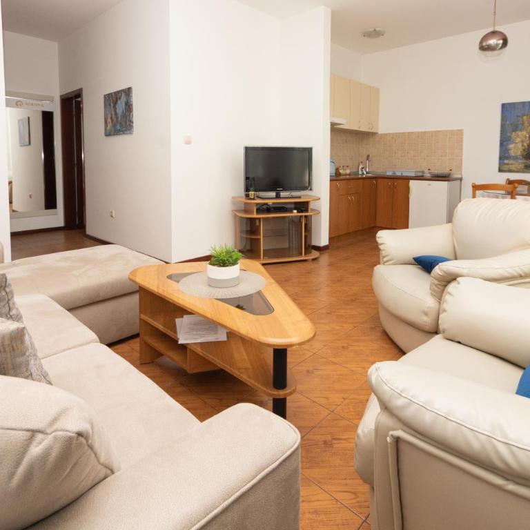 Apartments Adeona - Deluxe Apartment - 13
