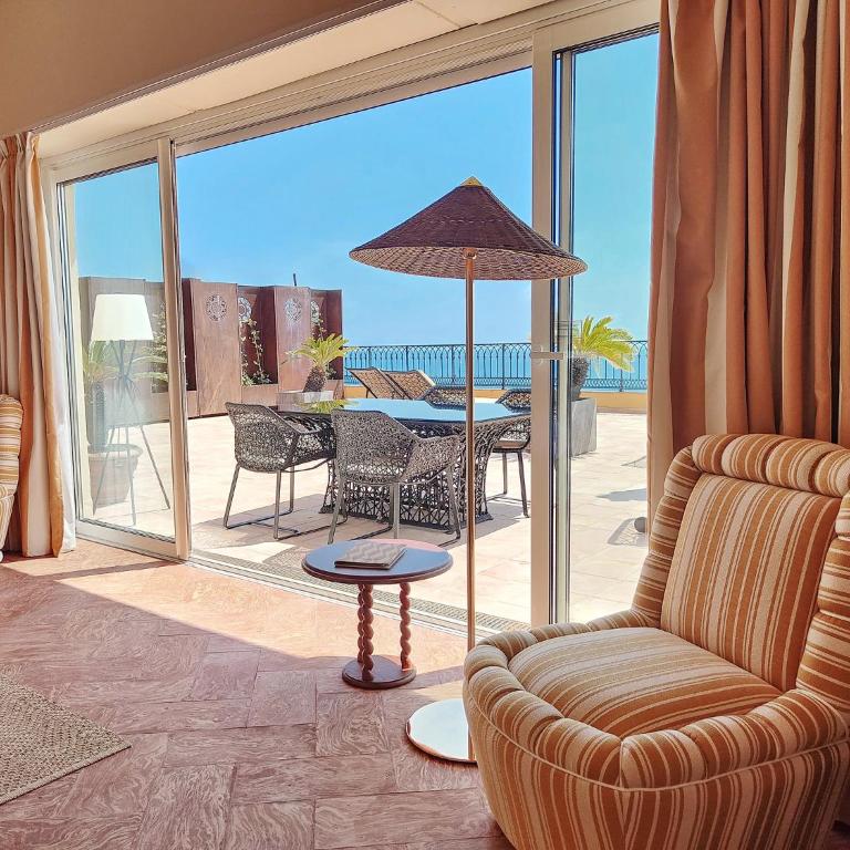 Hôtel La Pérouse Nice Baie des Anges - Suite Méditerranée - Vue sur Mer - 4