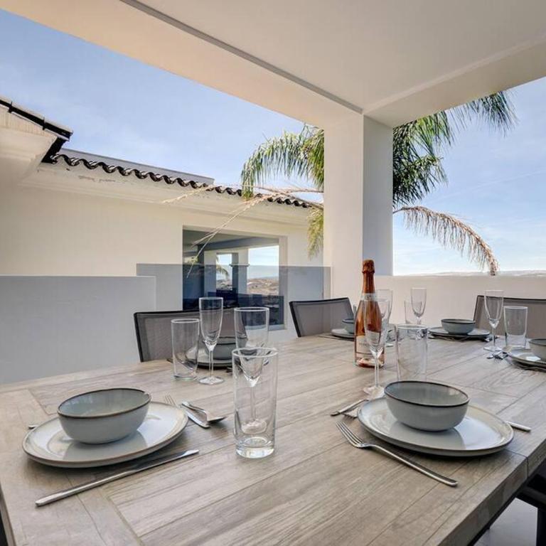 Luxurious Apartment at Estepona Hills with stunning views - Two-Bedroom Apartment - 13