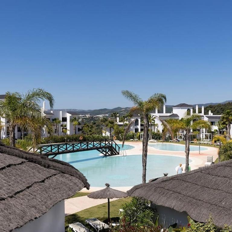 Luxurious Apartment at Estepona Hills with stunning views - Two-Bedroom Apartment - 42