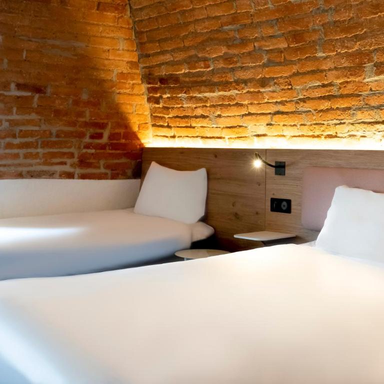 Ibis Styles Colmar Centre - Chambre Triple Standard - 13