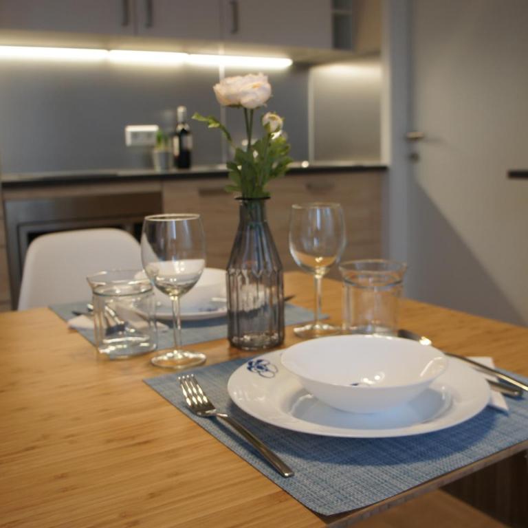 Terrace by BestChoice - FREE Parking - Self Check-in - Apartment - 4