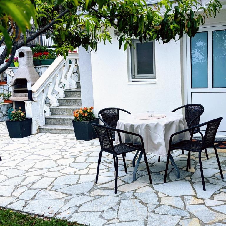 Apartman Dabecic - One-Bedroom Apartment - 3